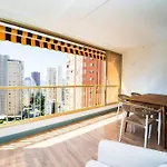 Stylish Seaview Apartment With Pool Access
