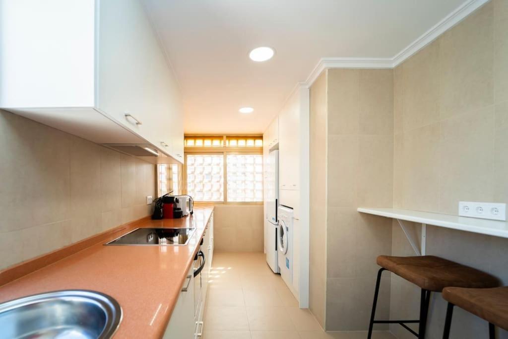 Stylish Seaview With Pool Access * Benidorm
