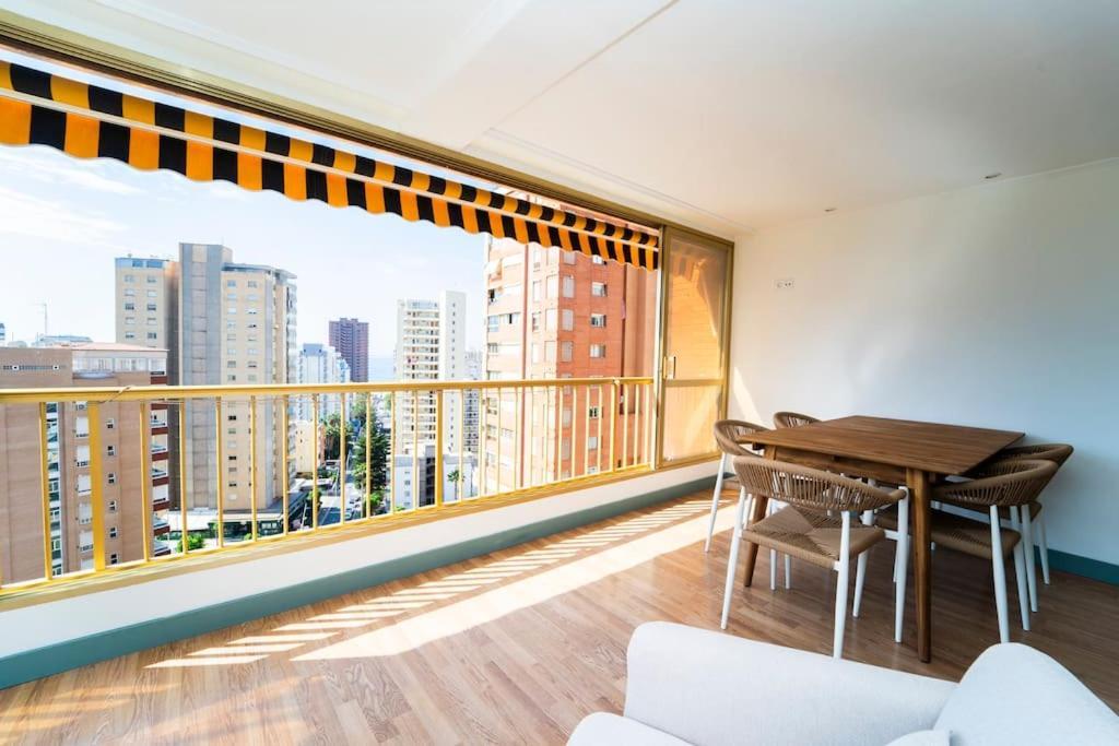 Stylish Seaview With Pool Access Benidorm