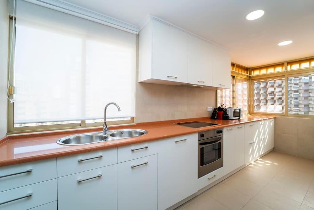 Stylish Seaview With Pool Access *