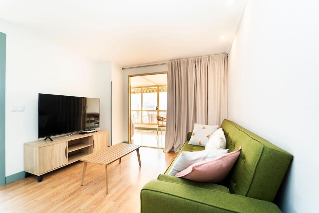 Apartment Stylish Seaview With Pool Access *
