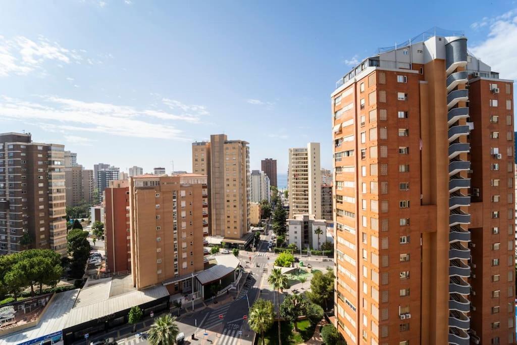 Apartment Stylish Seaview With Pool Access